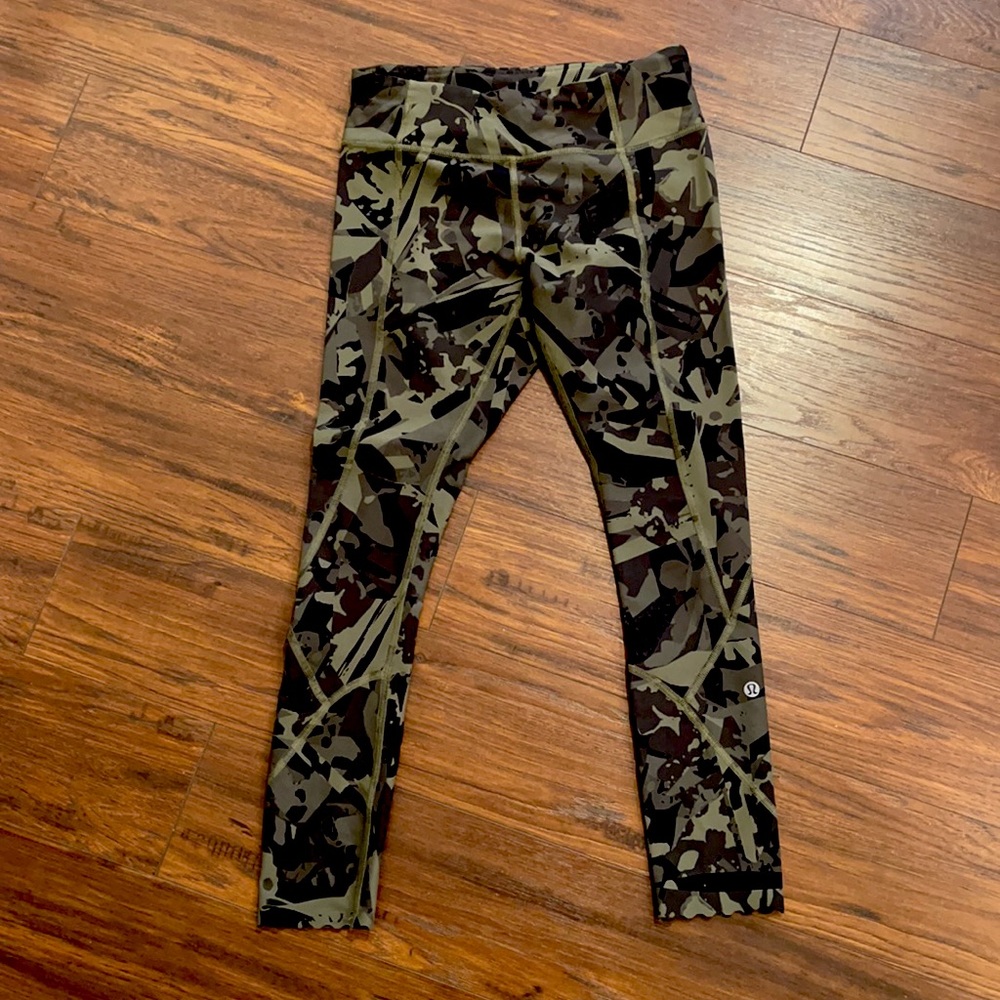 Lululemon army green printed leggings